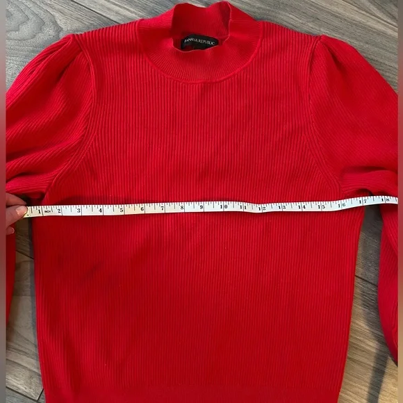 Valentine’s Sweater - Picture 2 of 4